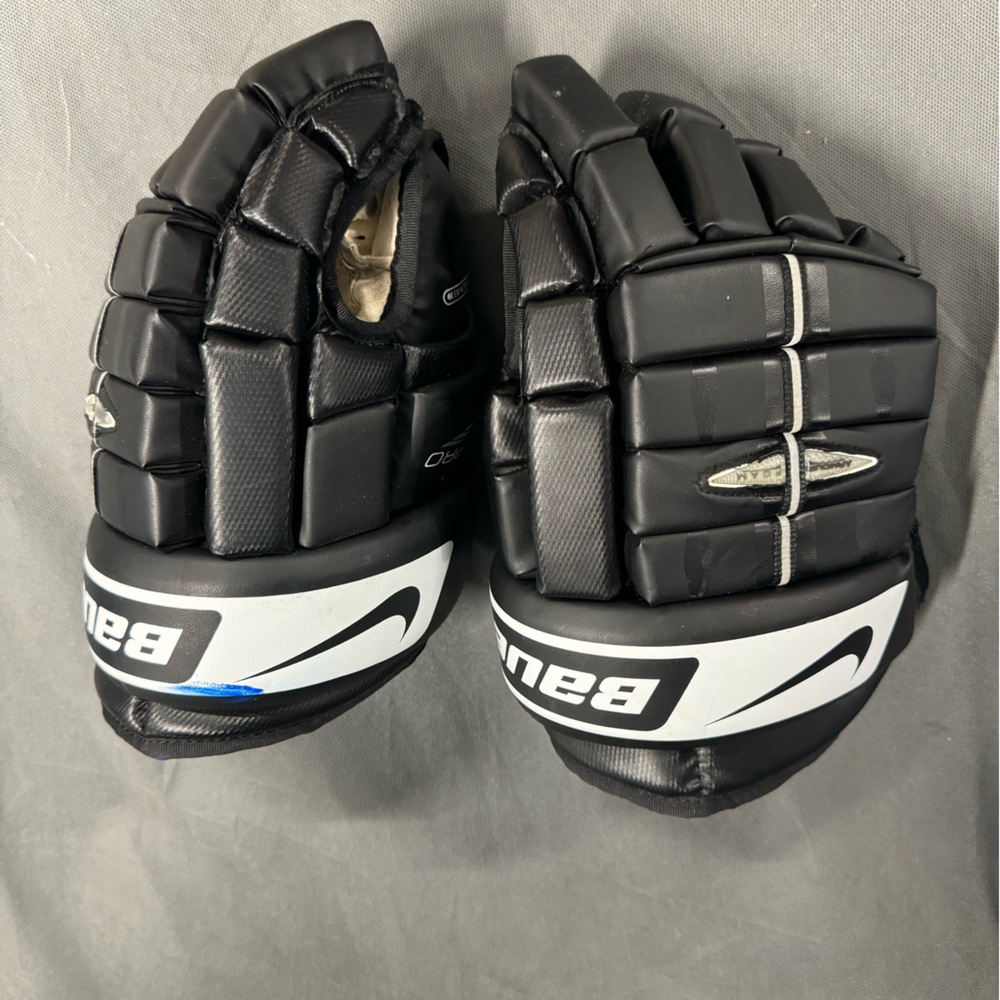 Bauer Black Hockey Gloves